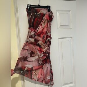 Women’s strapless mini dress.